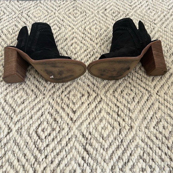 Vince Camuto Karinta Open Toed Bootie - Picture 7 of 9